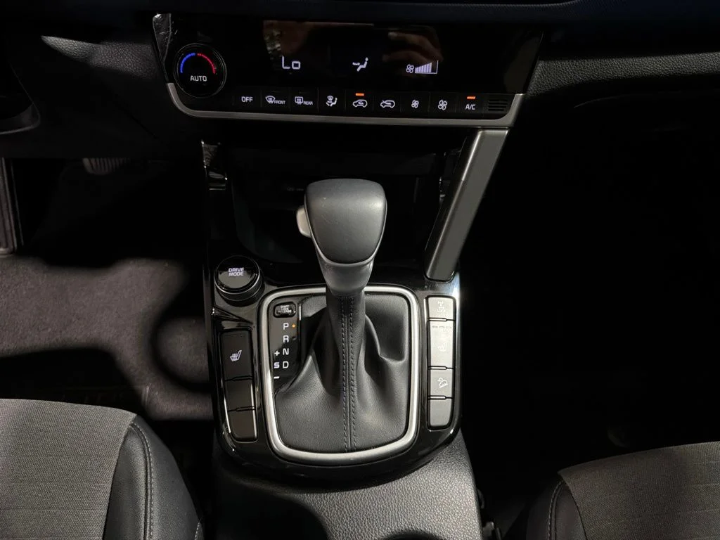 Used 2023 Gray Kia Nightfall image 18