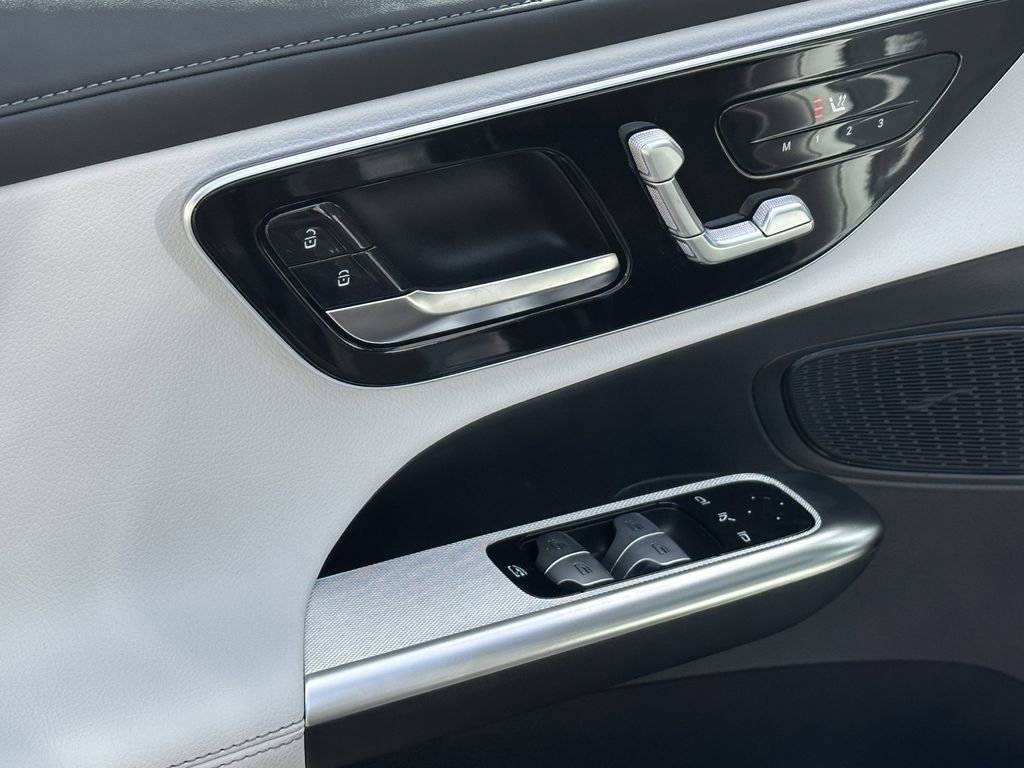 New 2026 MANUFAKTUR Alpine Grey Mercedes-Benz GLC 300 image 12