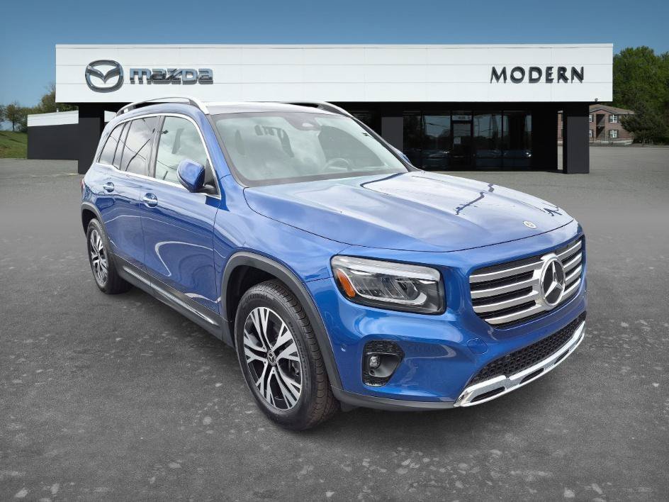 Used 2024 Blue Mercedes-Benz GLB 250 image 7