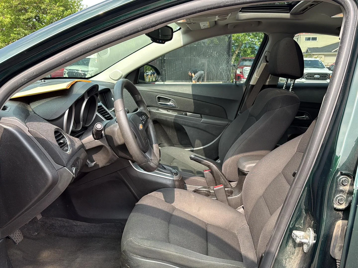 Used 2015 RAINFOREST GREEN METALLIC Chevrolet LT image 9