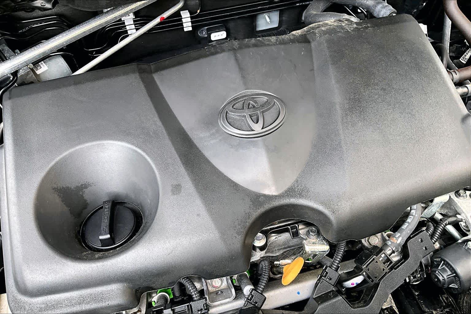 Used 2023 Silver Sky Metallic Toyota LE image 31