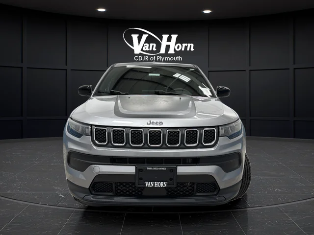 Used 2023 Billet Silver Metallic Jeep Sport image 3
