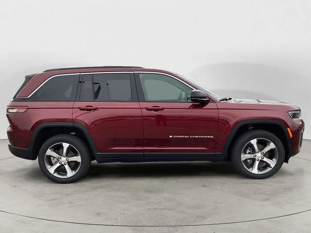 New 2026 Velvet Red Pearlcoat Jeep LIMITED 4X4 image 7