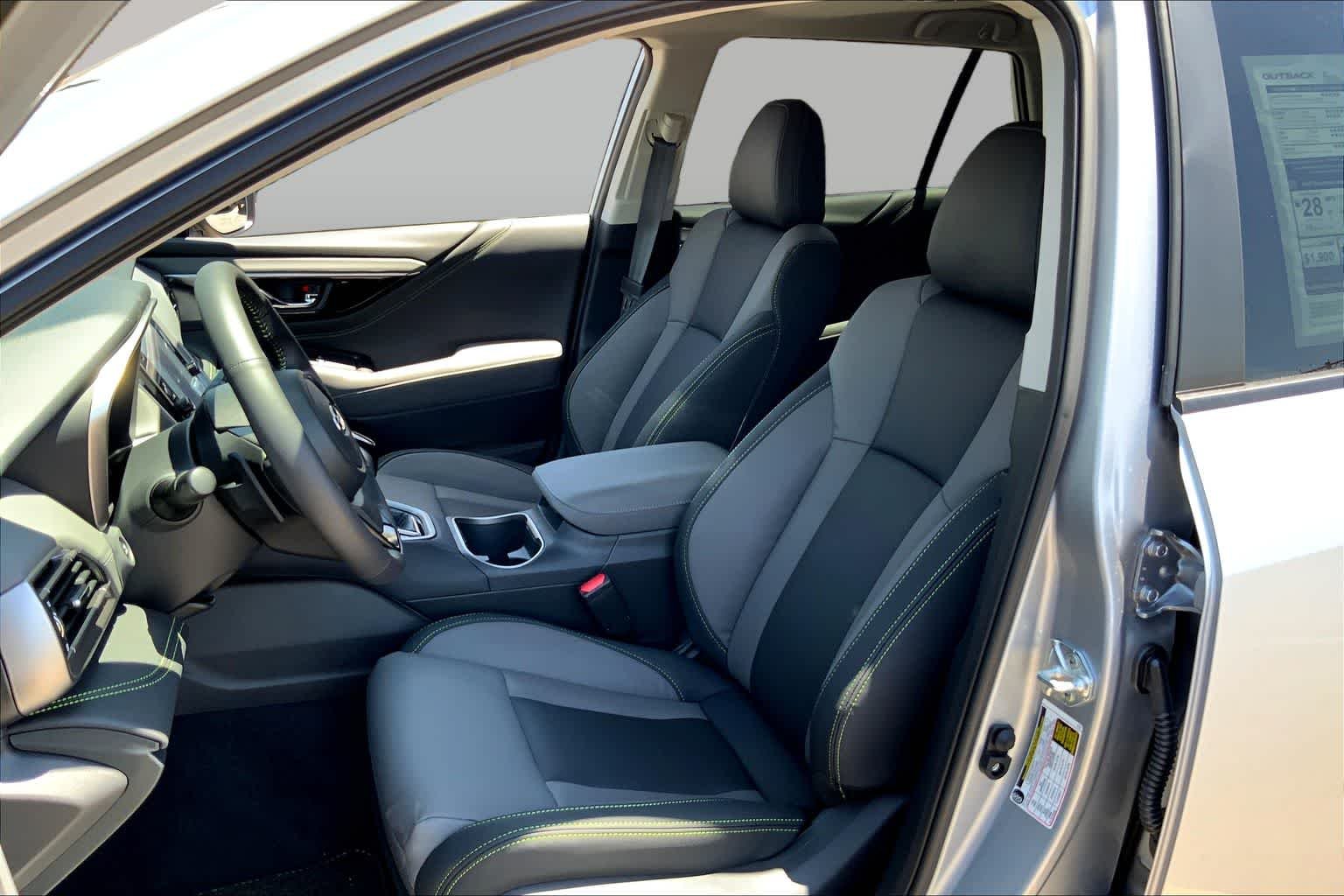 Certified Used 2025 Ice Silver Metallic Subaru Onyx Edition image 9