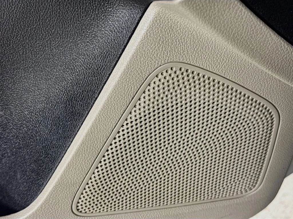 Used 2014 Oxford White Ford SE image 21