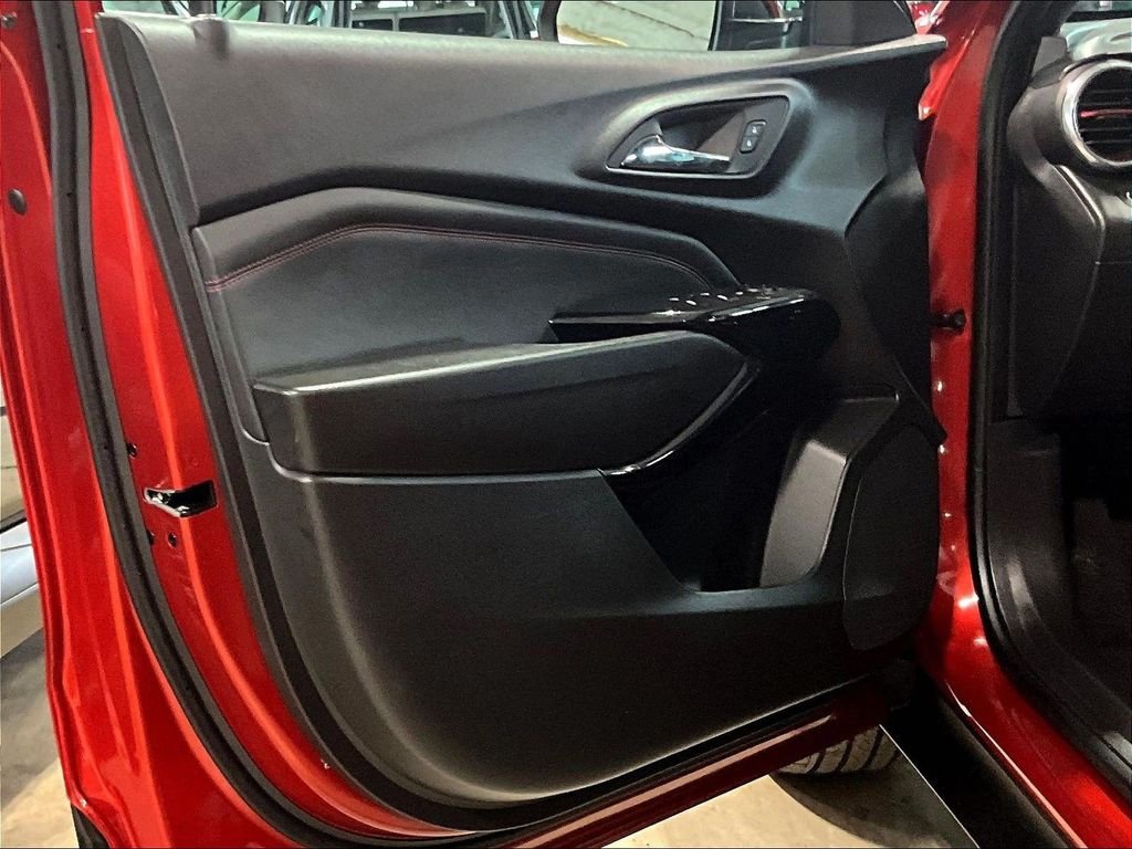 Used 2024 Red Chevrolet 2RS image 9