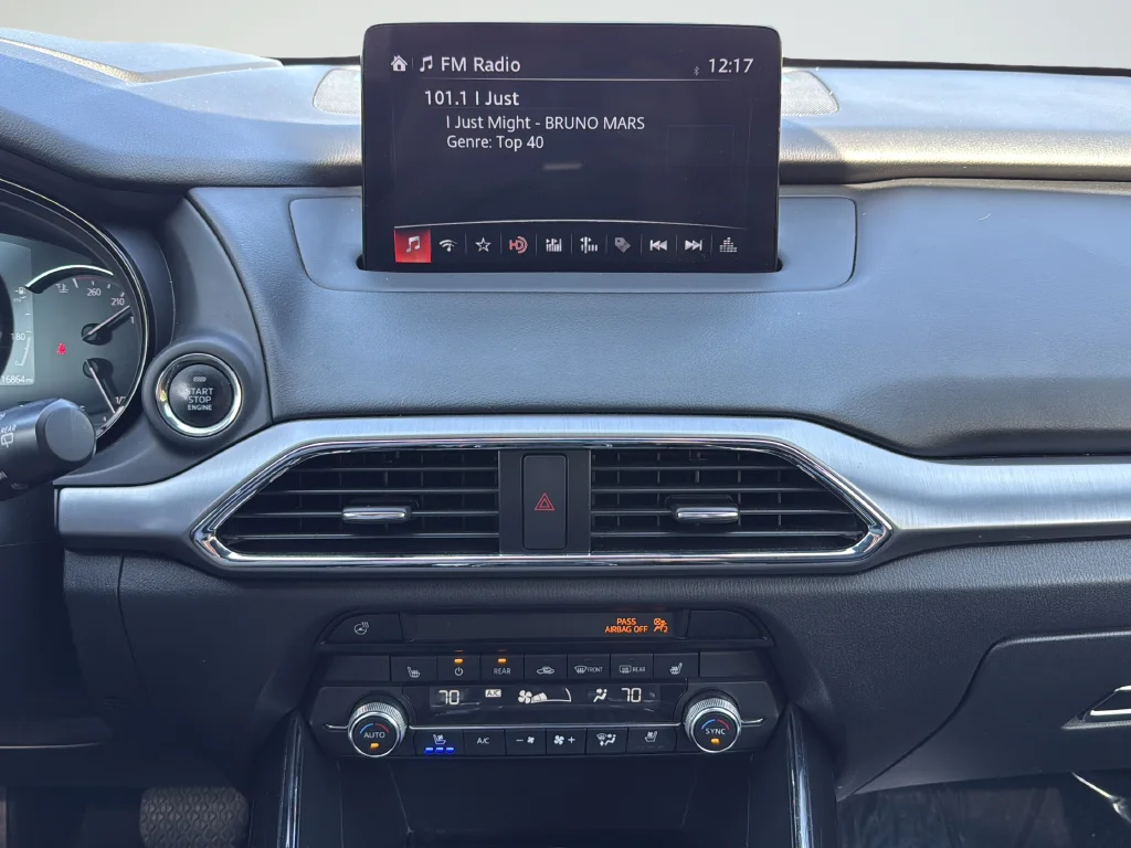 Used 2020 Silver Mazda Grand Touring image 17