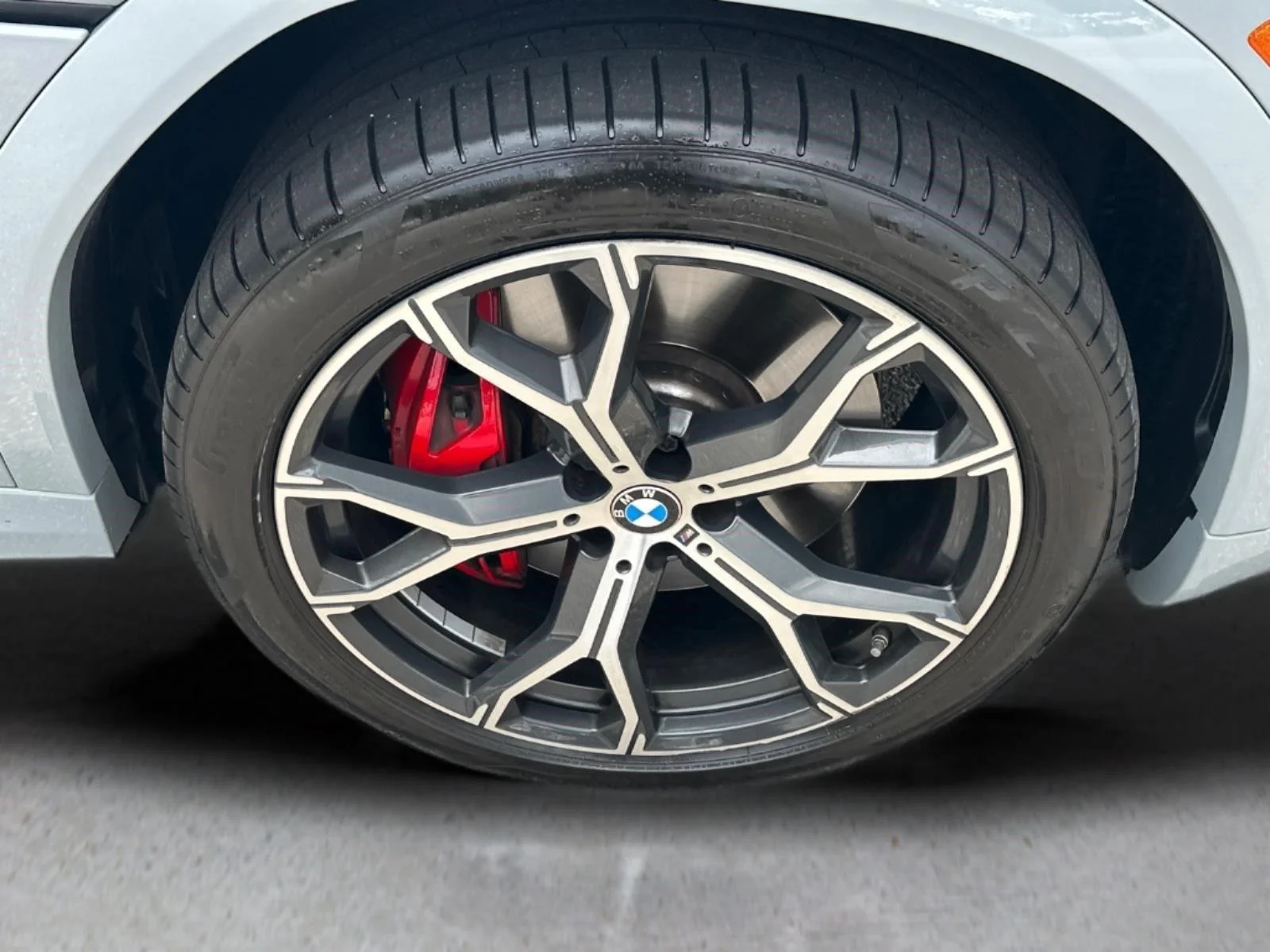 Used 2025  BMW M60i image 11