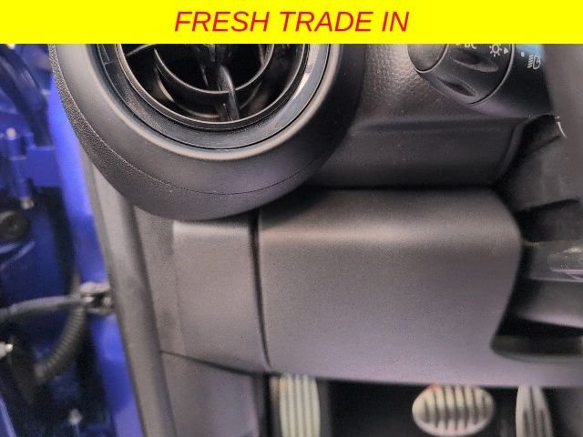 Used 2016 Blue MINI Base image 11