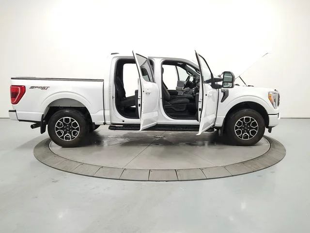 Used 2023 White Ford XLT image 16