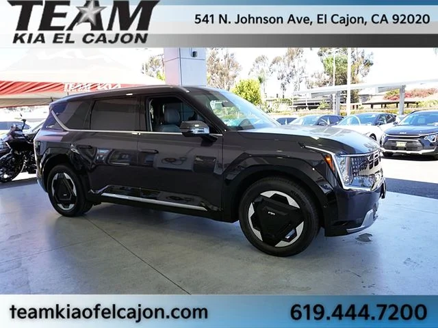New 2026 Gray Kia Land image 10