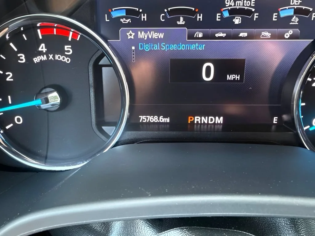 Used 2022  Ford XL image 29