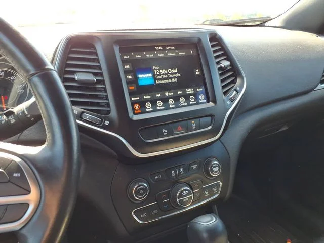 Used 2021 Blue Jeep Latitude Lux image 13