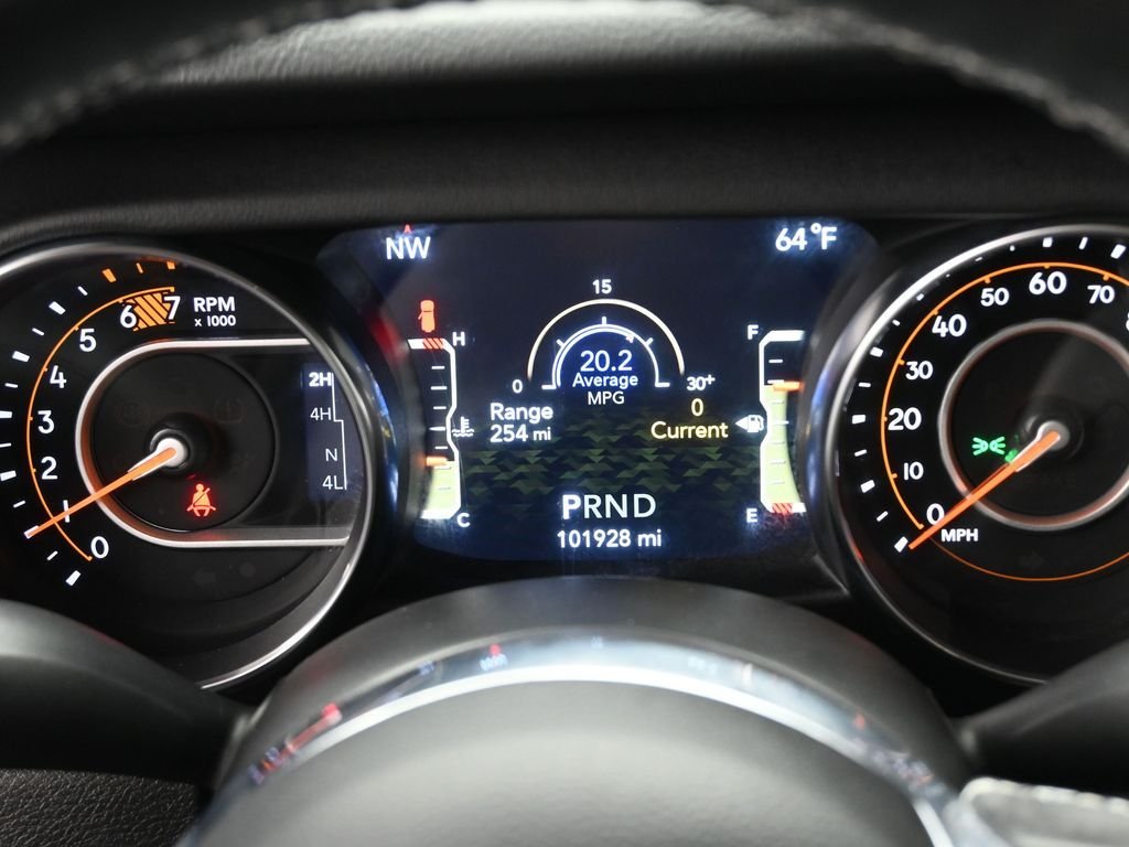 Used 2022 Black Jeep Unlimited Sahara image 3