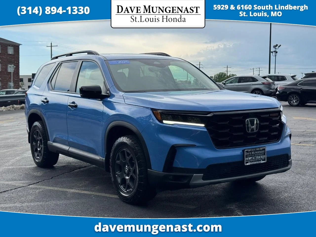2025 Honda Pilot TrailSport AWD's photo