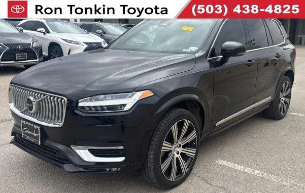 Used 2023 Onyx Black Metallic Volvo Ultimate image 1