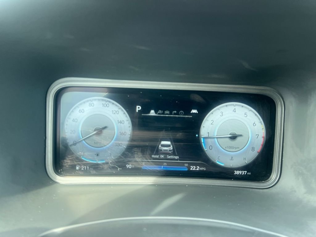 Certified Used 2022 White Hyundai Base image 10