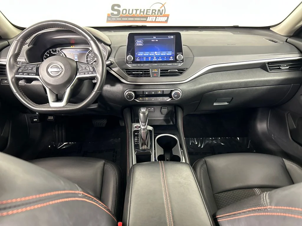 Used 2024 Blue Nissan 2.5 SR image 18