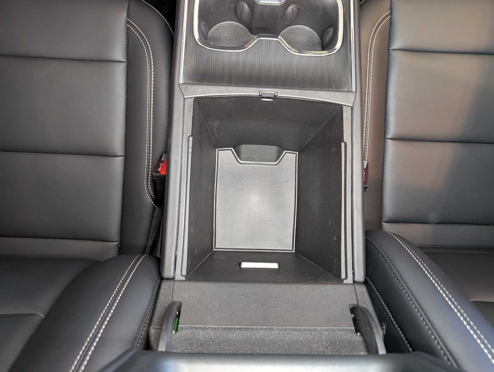 2026 GMC Acadia Elevation - Photo 15
