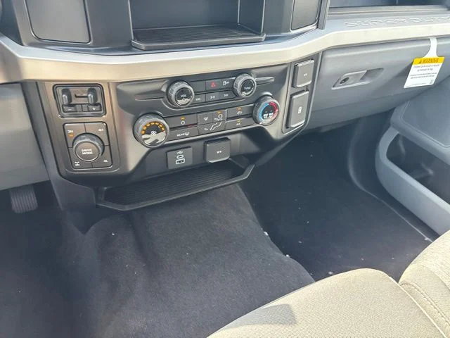 New 2026 Oxford White Ford F-350® XL image 27