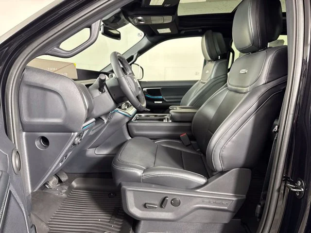 New 2026 Agate Black Metallic Ford MAX Platinum® image 11