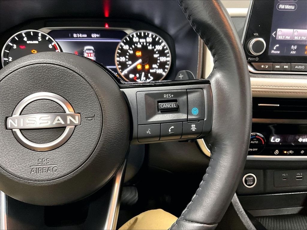 Used 2023 White Nissan SV image 24