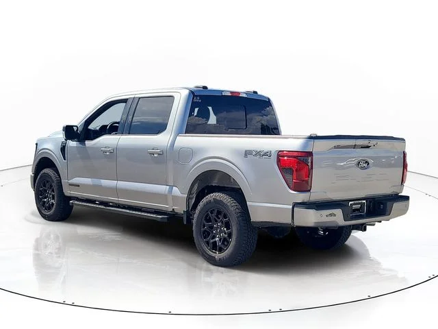 New 2026 Silver Metallic Ford XLT image 7