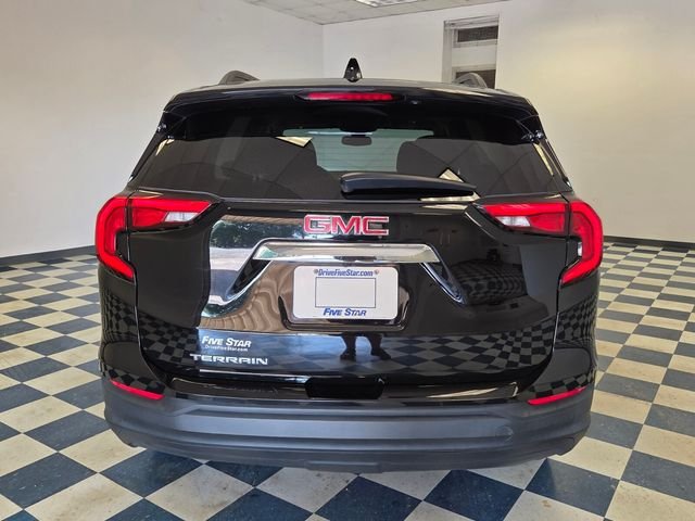 Used 2021 Black GMC SLE image 7