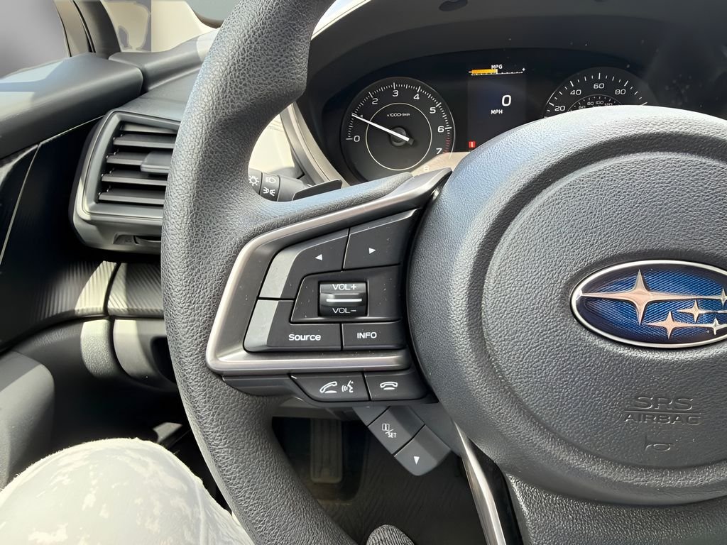 Used 2018 Ice Silver Metallic Subaru 2.0i Premium image 15