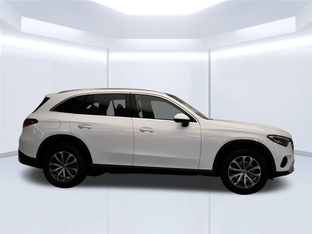 2026 Mercedes-Benz GLC Base - Photo 6