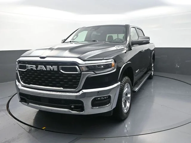 New 2026 Diamond Black Crystal Pearl-Coat Exterior Paint RAM Big Horn/Lone Star image 5