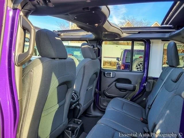 New 2026 Reign Exterior Paint Jeep Sport S image 13