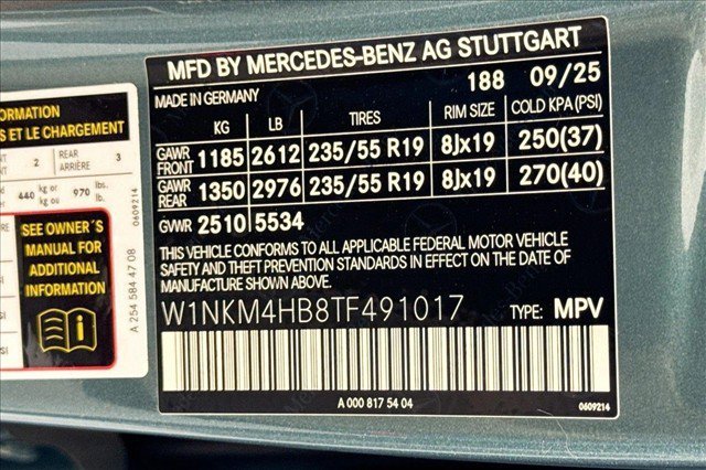 New 2026 Verde Silver Metallic Mercedes-Benz GLC 300 image 60