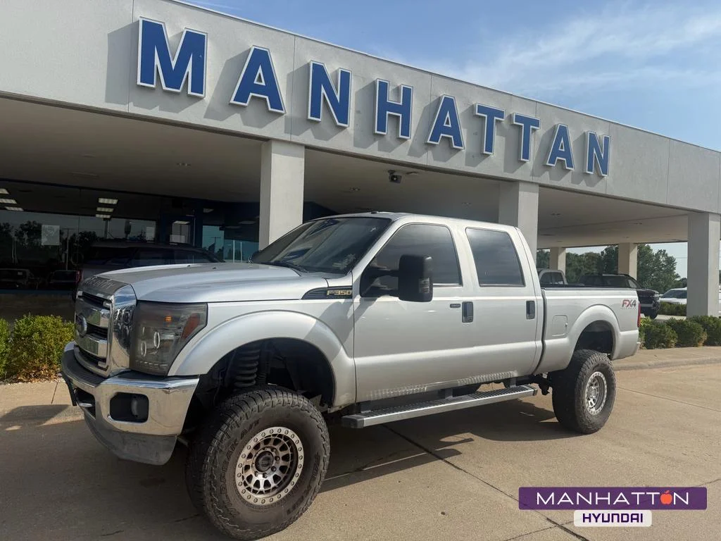 Used 2013 Ingot Silver Metallic Ford XLT image 1