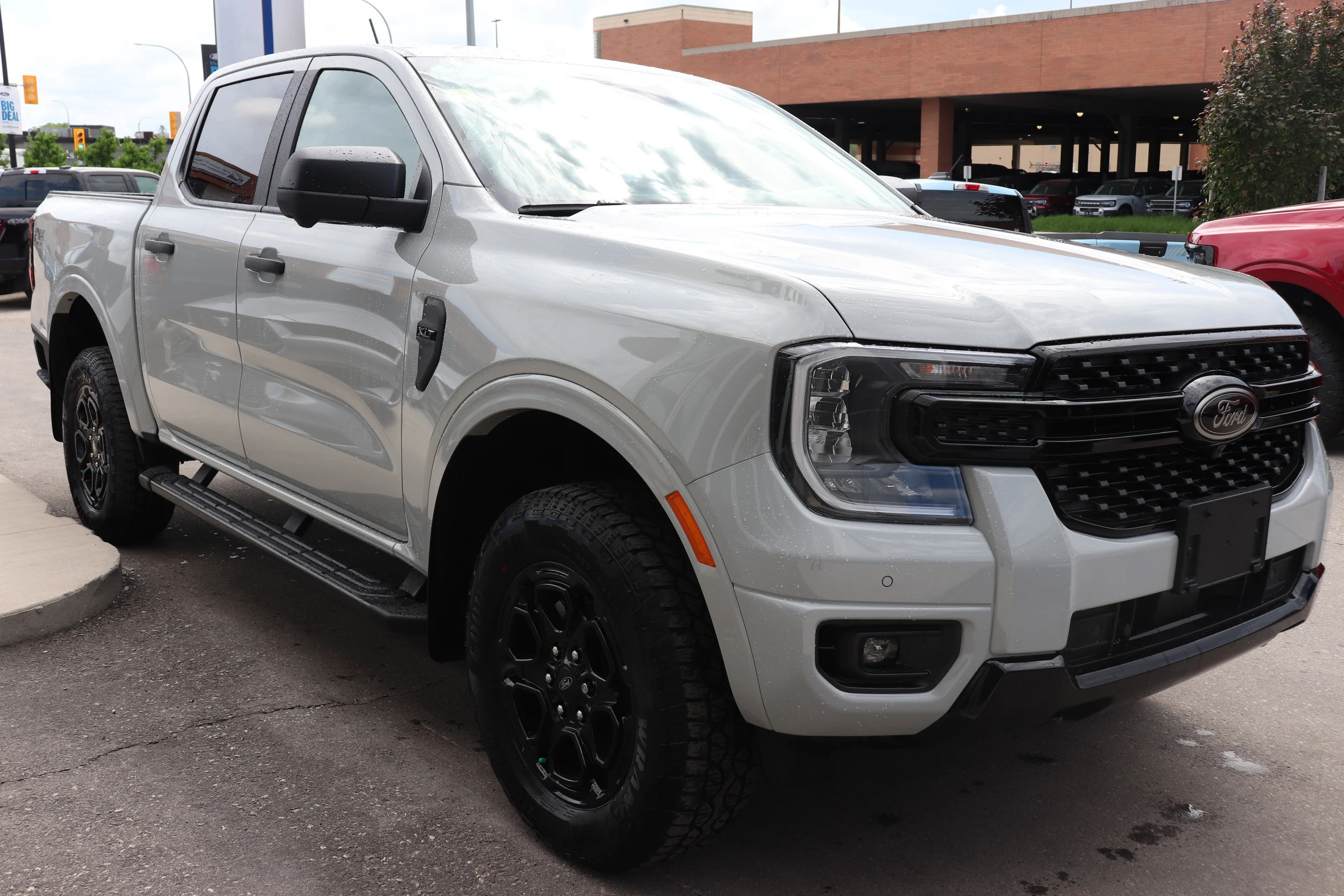 New 2026 AVALANCHE Ford XLT image 4