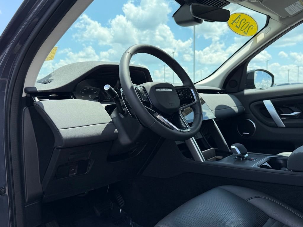 Used 2024 Gray Land Rover S image 11