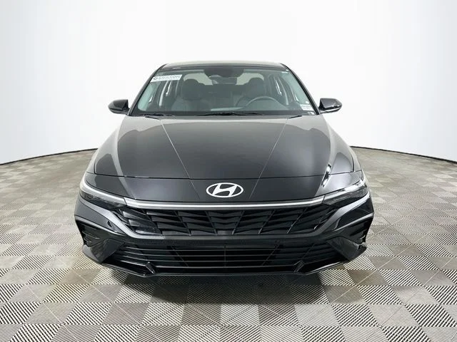 New 2026 Black Hyundai SE image 8