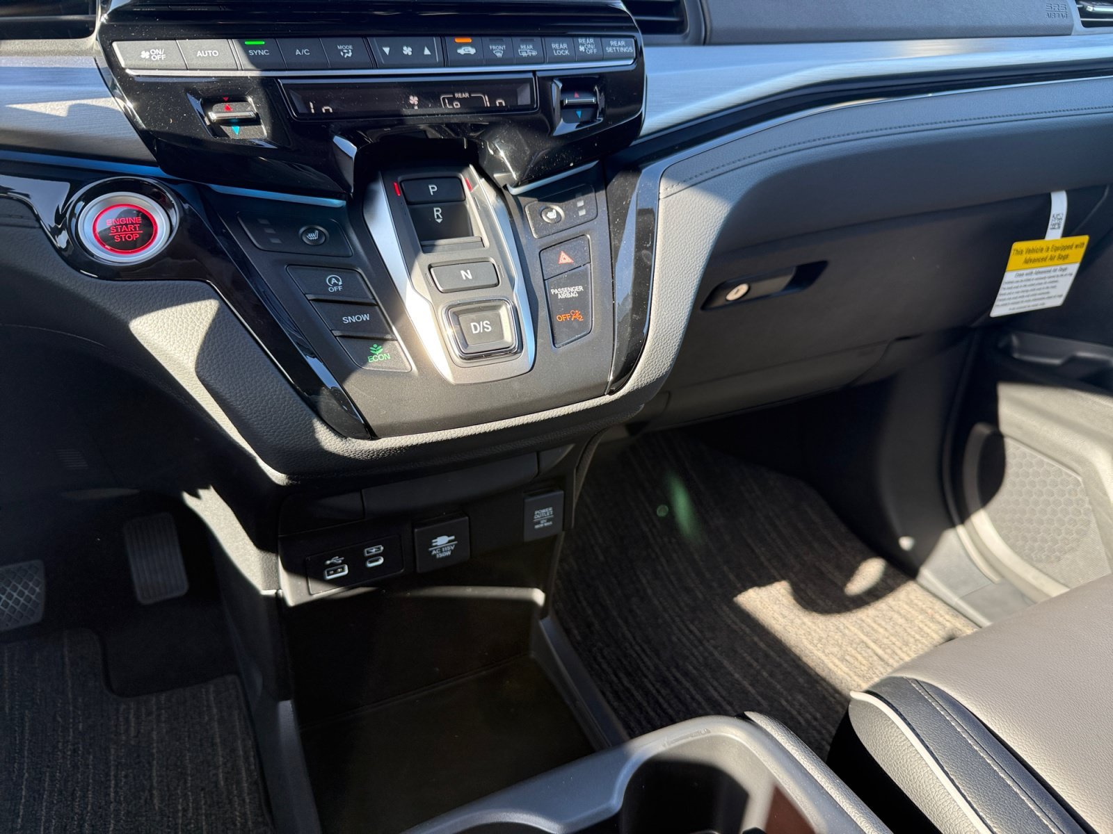 New 2027 Sonic Gray Pearl Honda Touring image 13