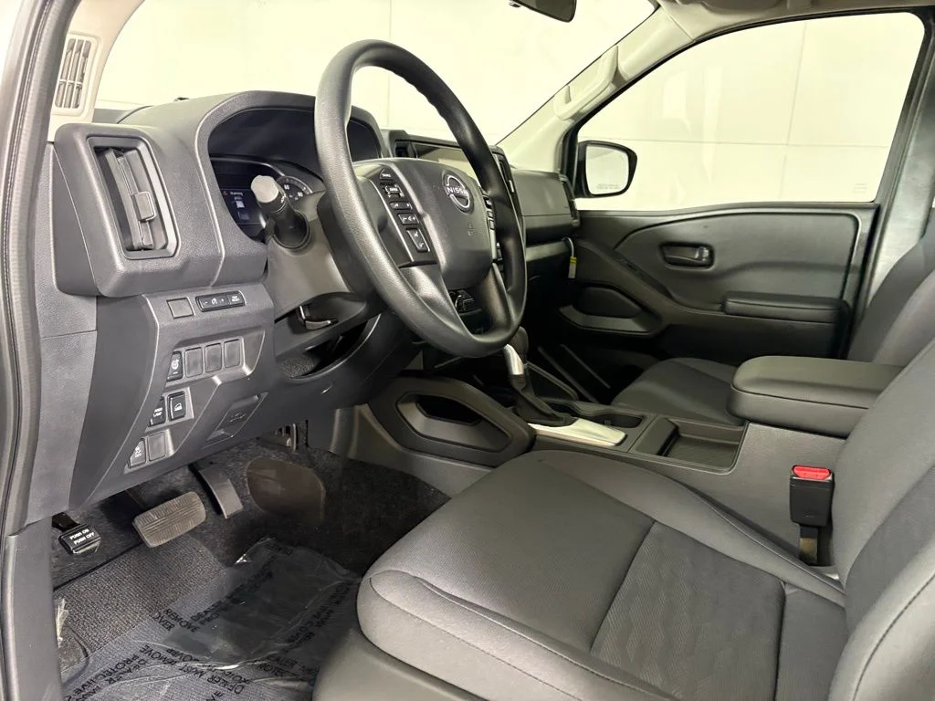 New 2026 Glacier White Nissan King Cab® S image 20