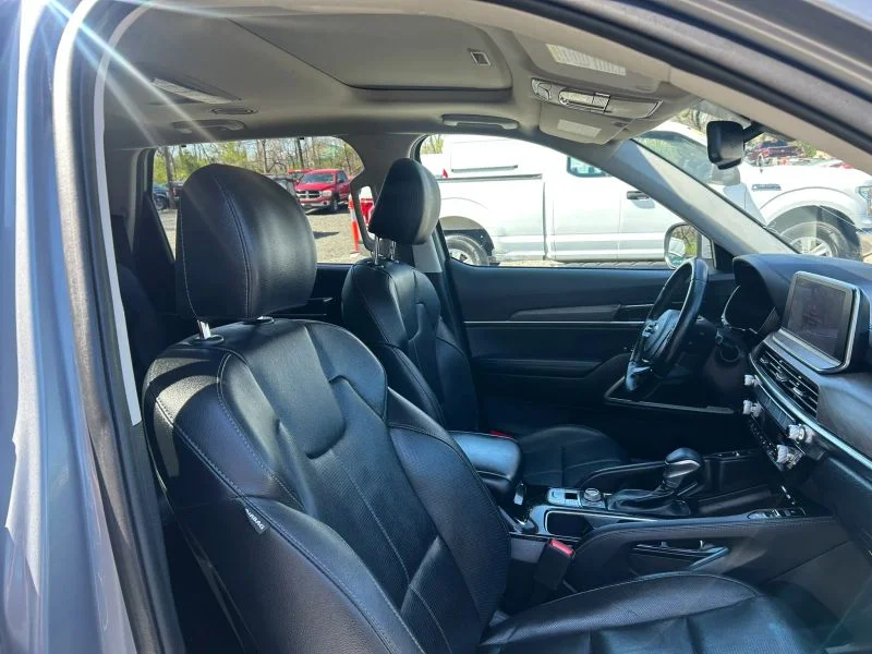Used 2020 Blue Kia EX Sport Utility 4D image 25