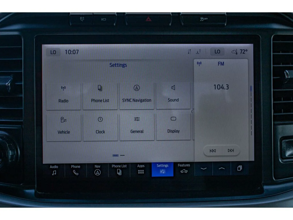 Used 2024 Oxford White Ford XLT image 45