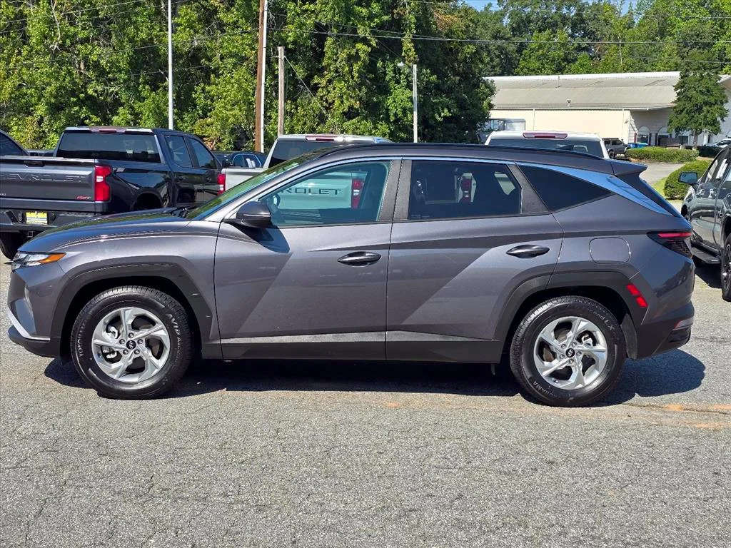 Used 2023 Gray Hyundai SEL image 4