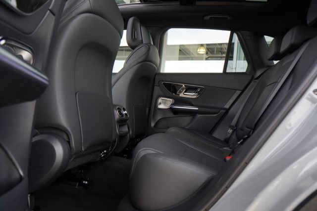 New 2026 MANUFAKTUR Alpine Grey Mercedes-Benz GLC 300 image 53
