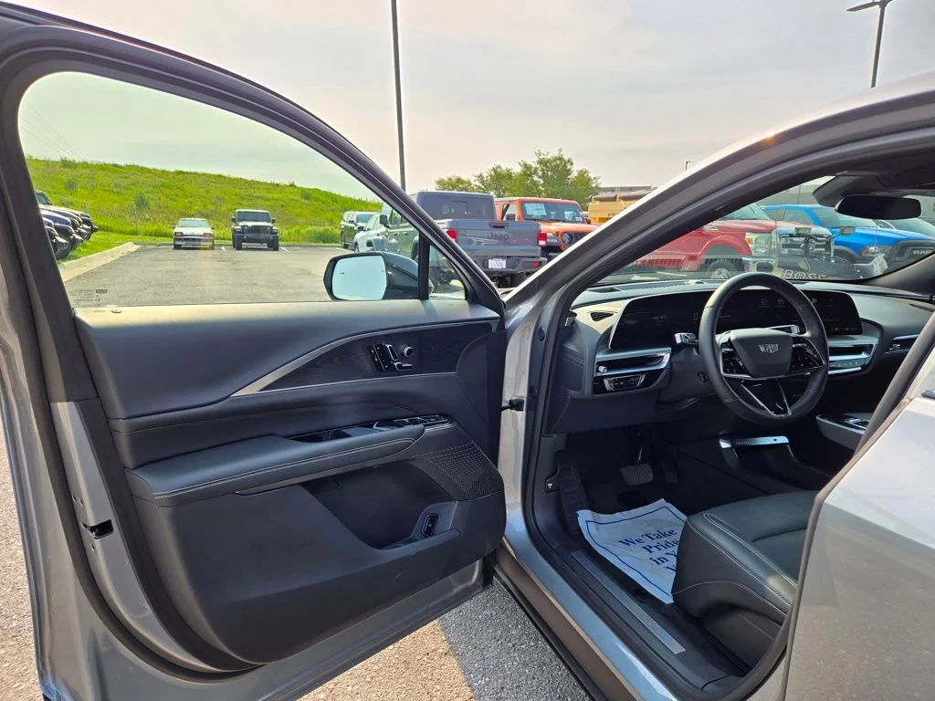 Used 2025 Silver Cadillac Sport image 11