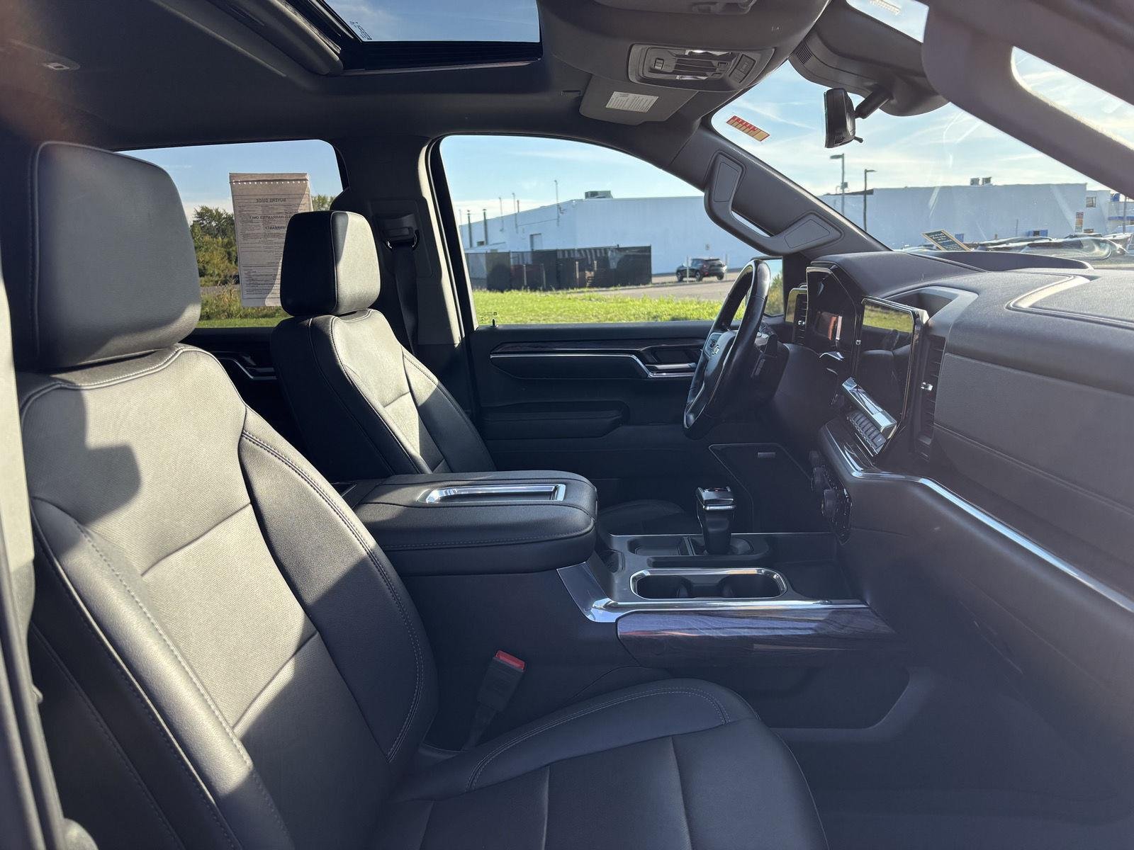 Used 2022 Northsky Blue Metallic Chevrolet LTZ image 38