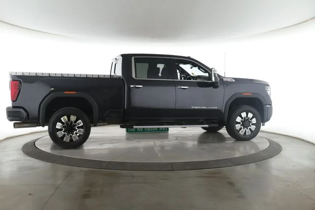 Used 2025 Black GMC Denali image 6