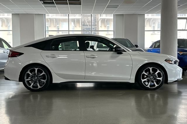 New 2026 Platinum White Pearl Honda Sport Touring image 3