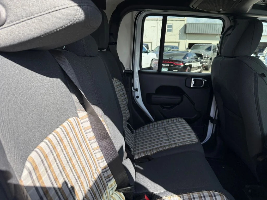 New 2026 White/off-white Jeep 85th Anniversary Edition image 10