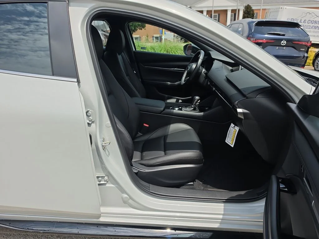 2025 Mazda Mazda3 Select Sport - Photo 14