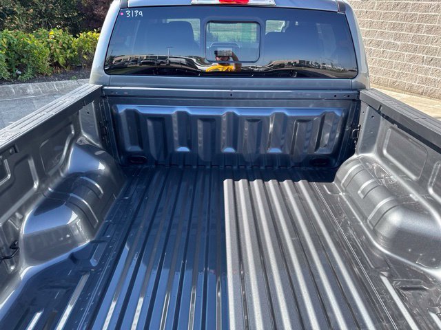 New 2026 Carbonized Gray Metallic Ford XLT image 6